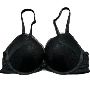 Victoria’s Secret Very sexy Strappy back Push up Padded Satiny bra black 32C